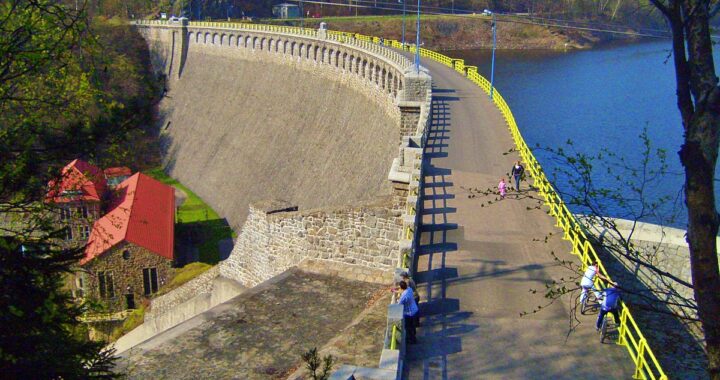 Pilchowice zapora wodna elektrownia jezioro